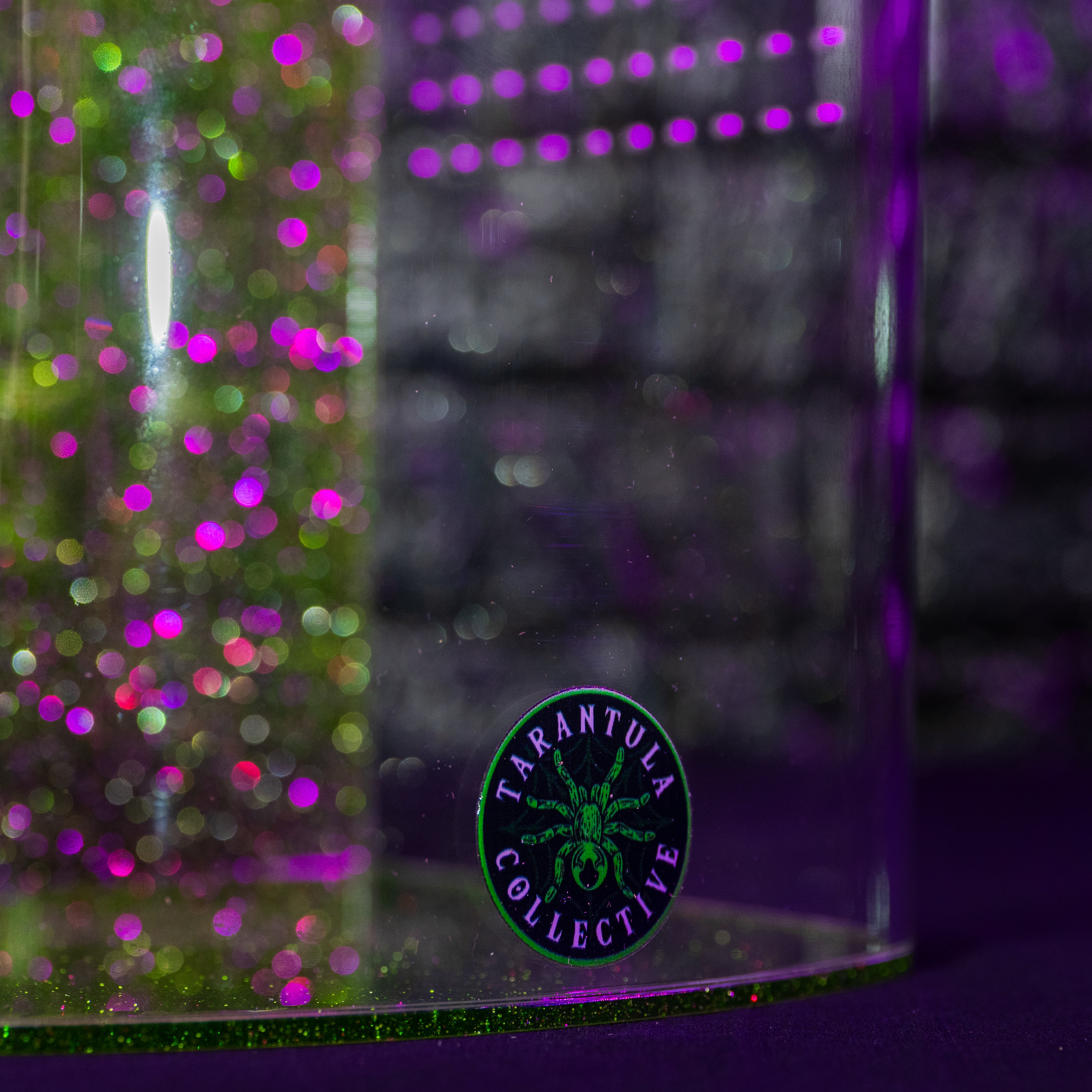 Bow Front by The Tarantula Collective (6" Glitter Green) (wholesale)