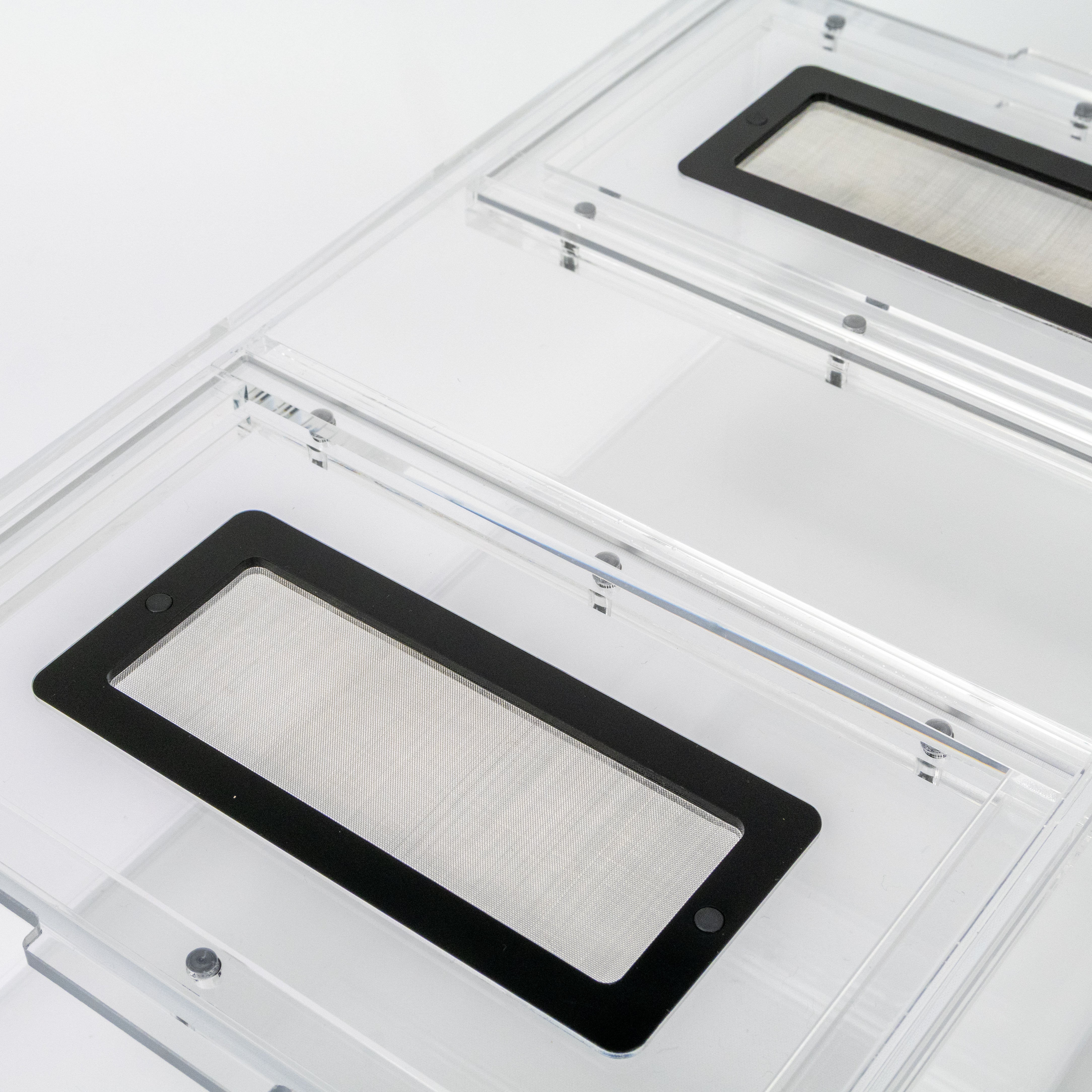 IsoCribs- Isopod Dual Climate Acrylic Enclosure