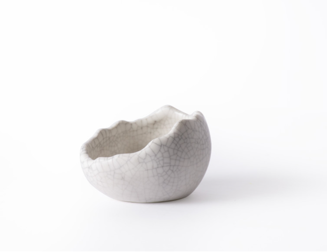 Galapagos Egg Dish Ceramic Small 3inx2.75in